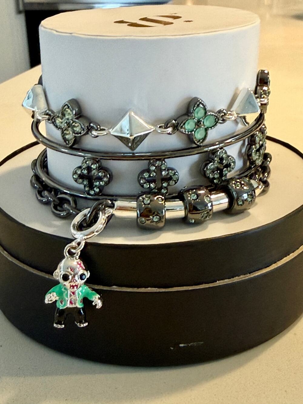 Bomb Party Halloween Stack 2026 Zombie Nights on Hematite, clover design